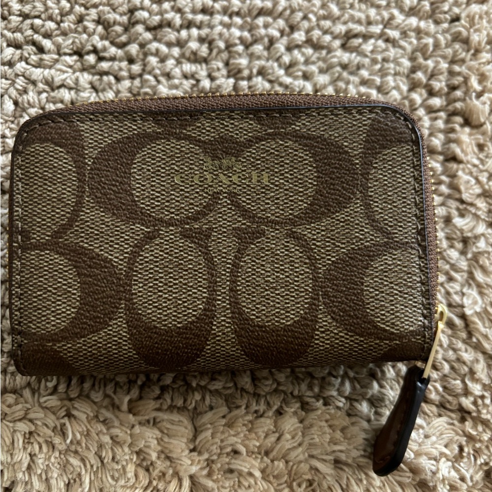Coach khaki cardholder